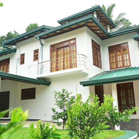 Seven Luck Palace Kandy Esterno foto