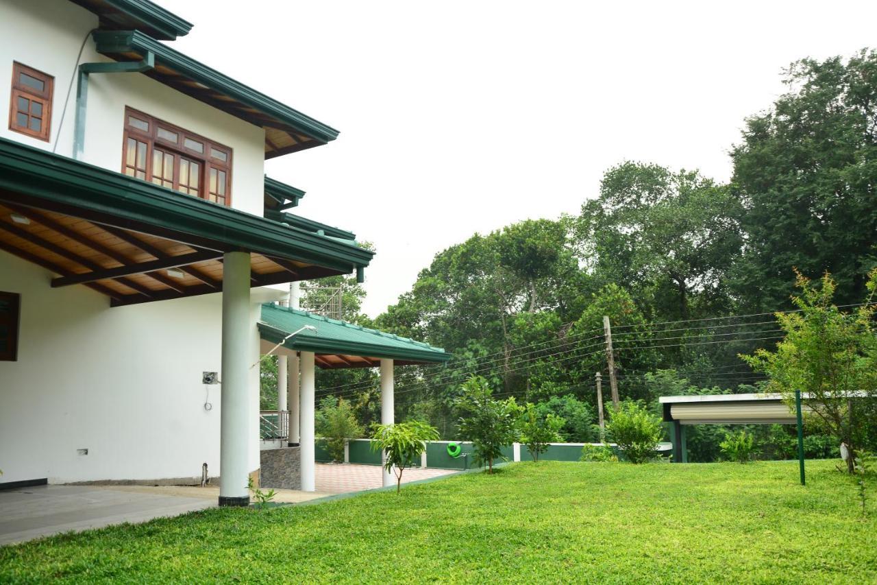 Seven Luck Palace Kandy Esterno foto