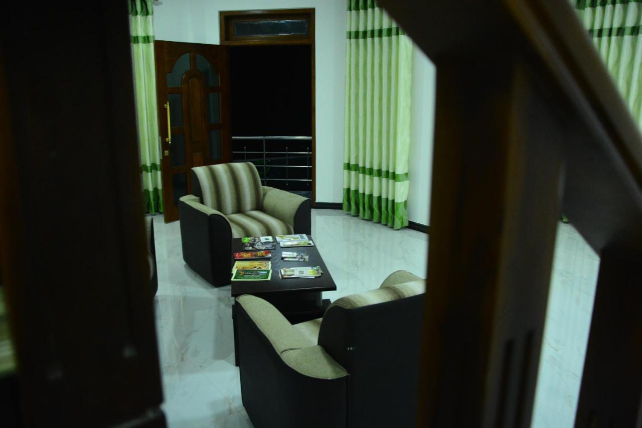 Seven Luck Palace Kandy Esterno foto